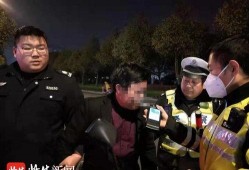 陕西交警吃瓜,网络热议背后的真相与反思