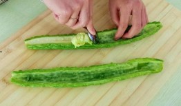 吃榴莲后可以吃凉瓜,完美搭配，消暑解腻的神奇组合