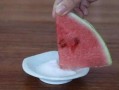 吃瓜撒盐会甜,揭秘吃瓜撒盐的神奇甜蜜秘诀