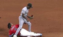 吃瓜的裁判球,吃瓜群众热议赛场风云